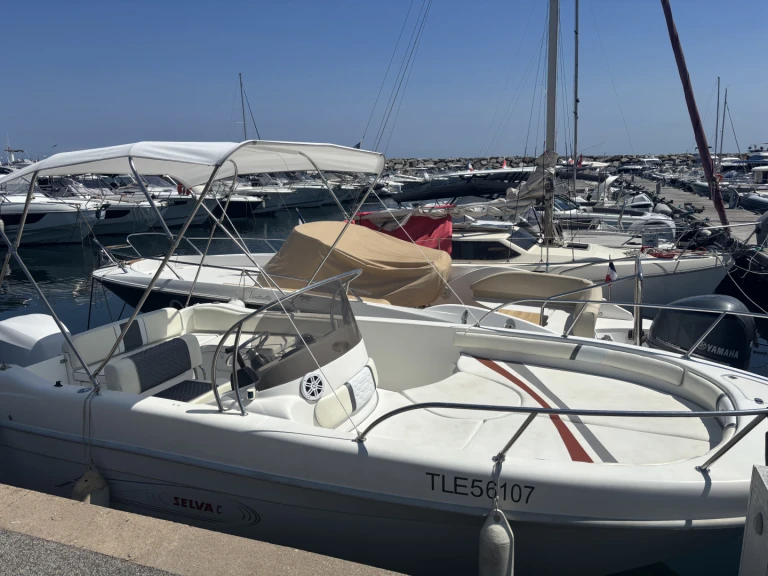 Selva Selva D 6.6 C charter bareboat or skippered in  Sainte-Maxime