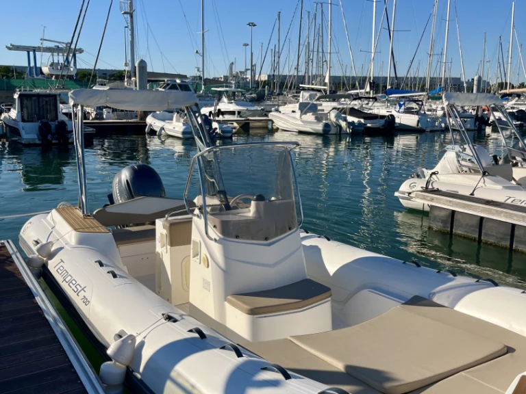 Hire RIB with or without skipper Capelli Royan
