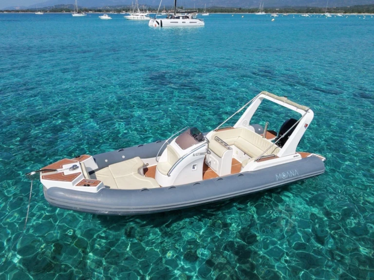 Yacht hire Lecci cheap Moana