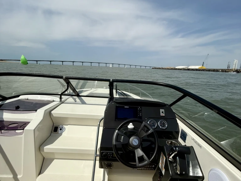 Hire a Quicksilver Activ 805 Cruiser La Rochelle