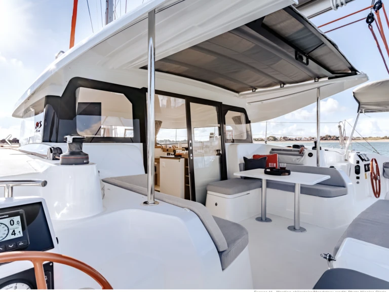 Yacht charter Arzon - Bénéteau Excess 11 on SamBoat