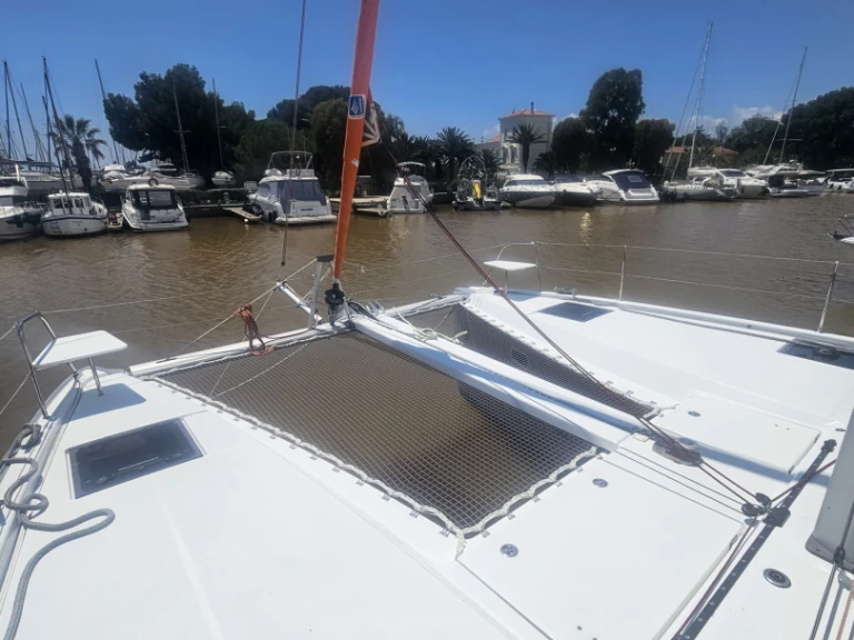Catamaran hire in Arzon - Bénéteau Excess 11