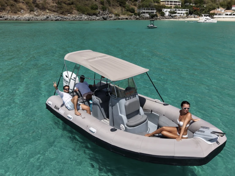 Hire a 3D Tender Lux 655 Saint Martin