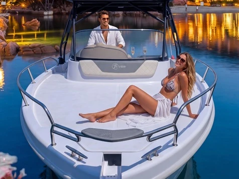 Yacht charter Italy - Saver Saver 750 Cabin  on SamBoat