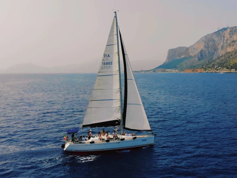 Sailboat to hire Palermo at the best price