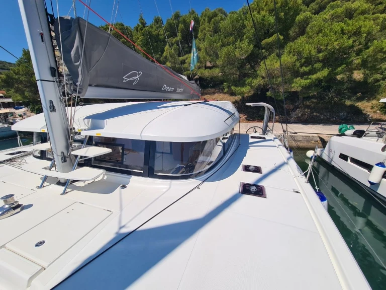 Yacht hire Zaton cheap Excess 14