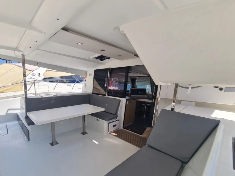 Yacht hire Zaton cheap Lucia 40
