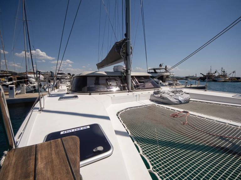 Yacht charter Tribunj - Bavaria Nautitech 40 open NEW - 4 + 2 cab. on SamBoat