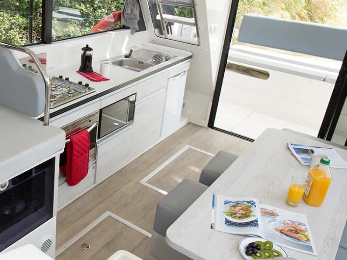 Yacht charter Trèbes - Le Boat Horizon 3 on SamBoat