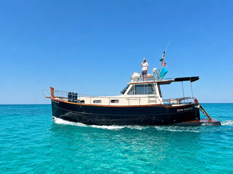 Menorquin-Yachts Menorquin Yachts 120 charter bareboat or skippered in  Mahón