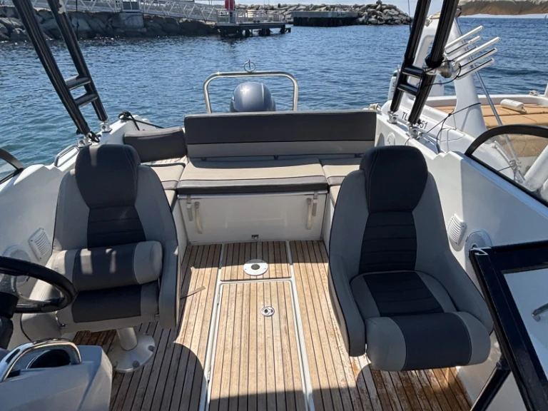 Charter a Jeanneau Cap Camarat 6.5 BR in Les Issambres on Samboat
