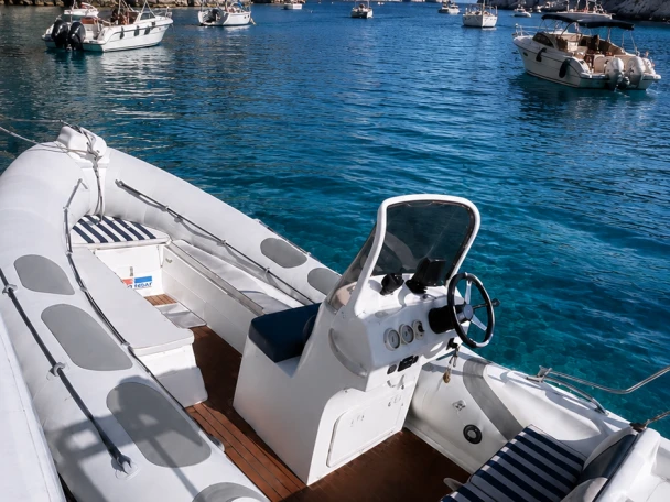 Yacht charter Marseille - Valiant Valiant 620 Vanguard on SamBoat