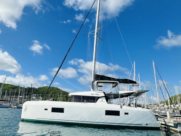 Hire a Lagoon Lagoon 42 Le Marin