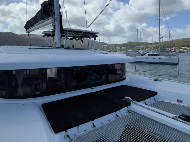 Yacht hire Le Marin cheap Lagoon 42