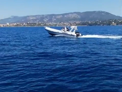 Capelli Tempest 750 Top charter bareboat or skippered in  Toulon