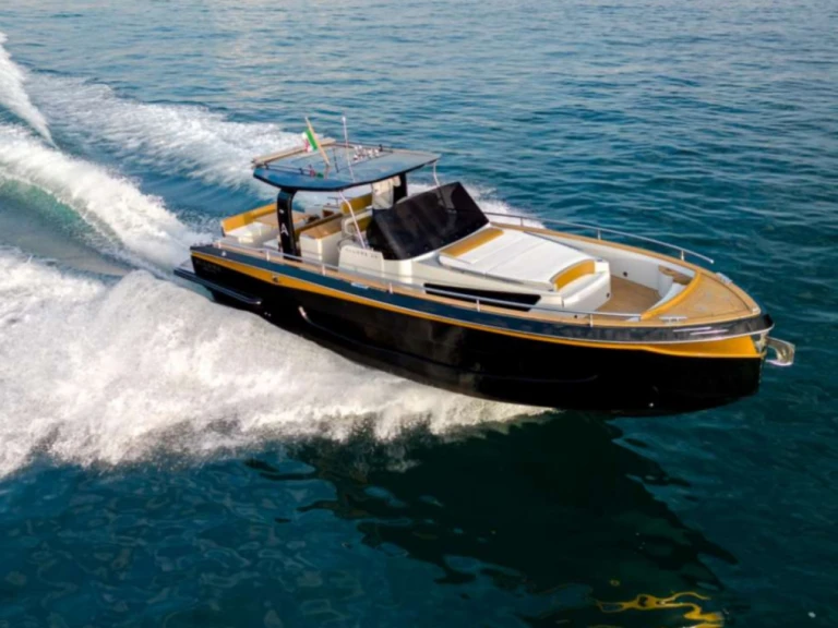 Charter a Allure 12 Classic in Marina Botafoch on Samboat
