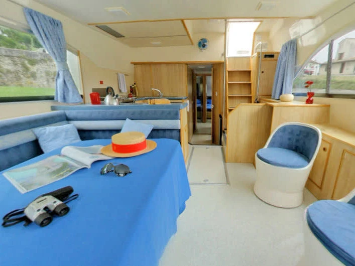 Yacht hire Homps cheap Salsa A