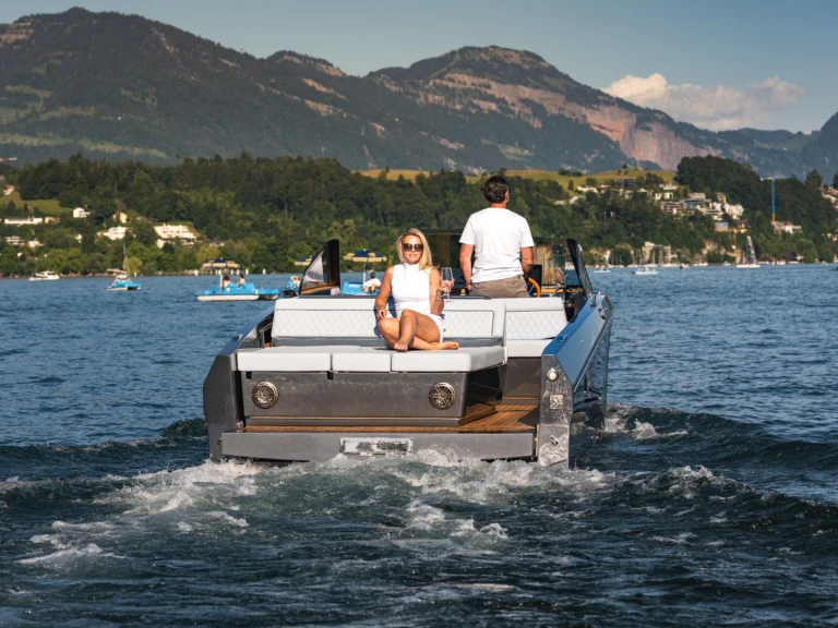 Hire Motorboat GANZ Boats with a boat licence