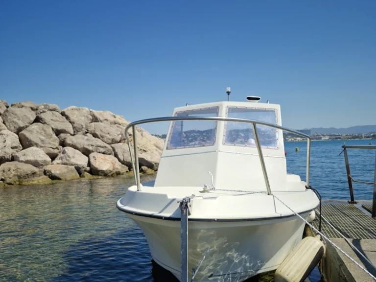 Hire a Arcoa Artaban Marseille