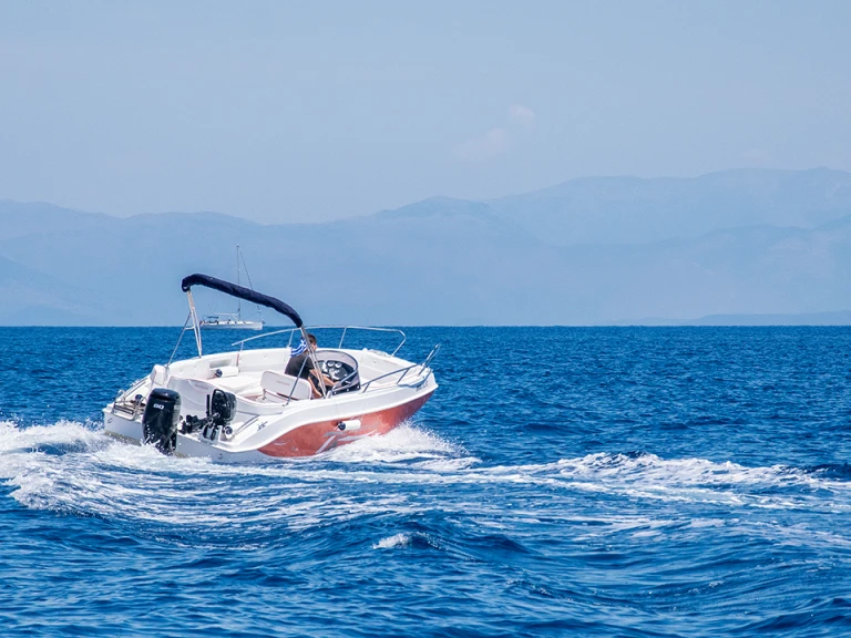Yacht hire Gaios cheap Eden 590