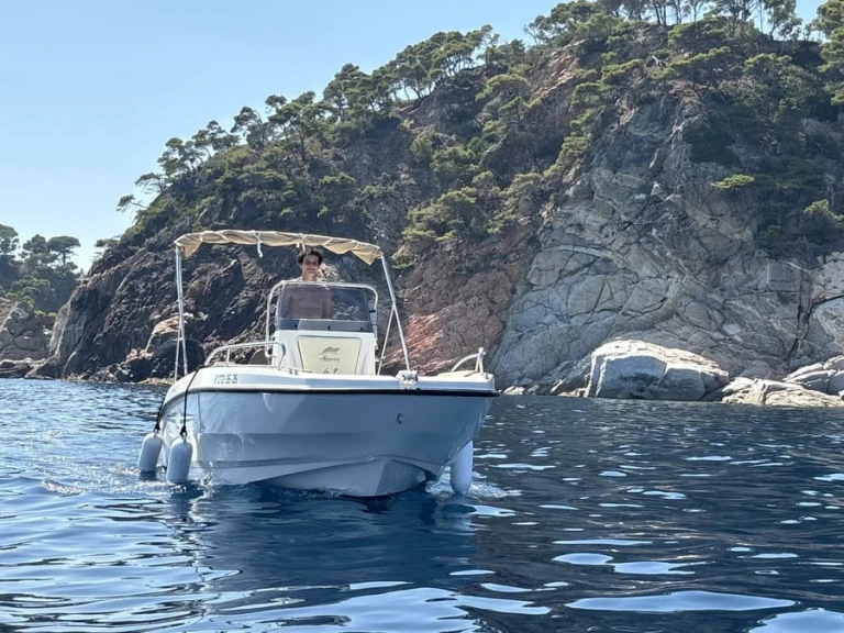 Charter a Rib Rib 599 in Palamós on Samboat