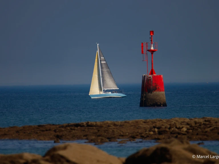 Yacht hire Loctudy cheap halftonner