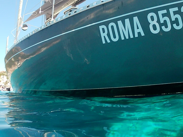 Hire a Solaris Solaris 40 Palau