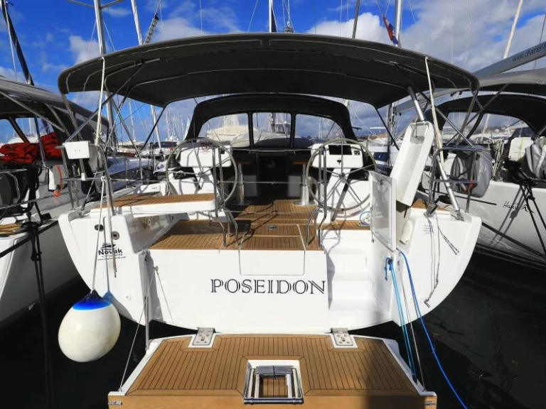 Hire a Hanse Hanse 508 Pirovac