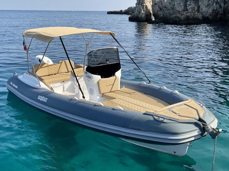Hire RIB Salpa with a boat licence