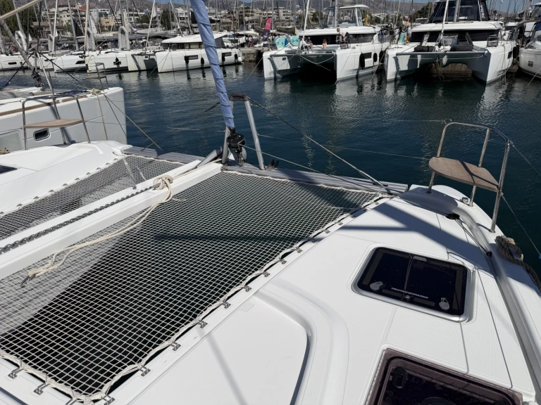 Yacht hire Alimos cheap Lagoon 38 - 3 + 2 cab.