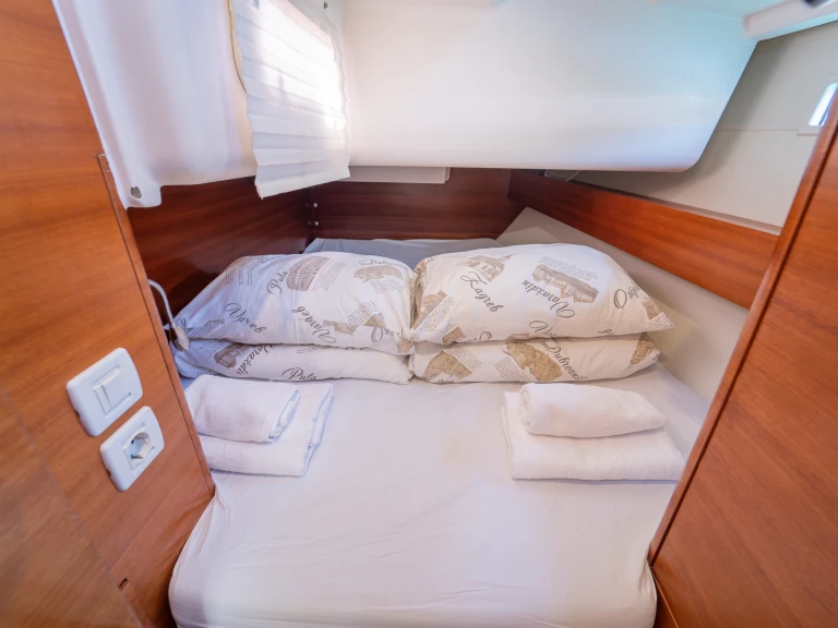 Hire Sailboat with or without skipper Salona Kaštela