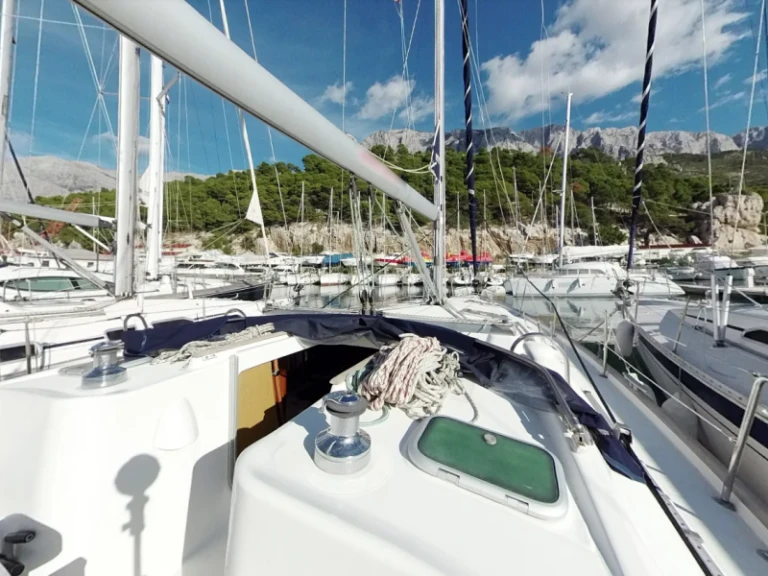 Yacht hire Pirovac cheap Oceanis 411 Clipper