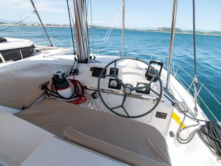 Yacht charter Lefkáda - Bali Bali 4.1 on SamBoat