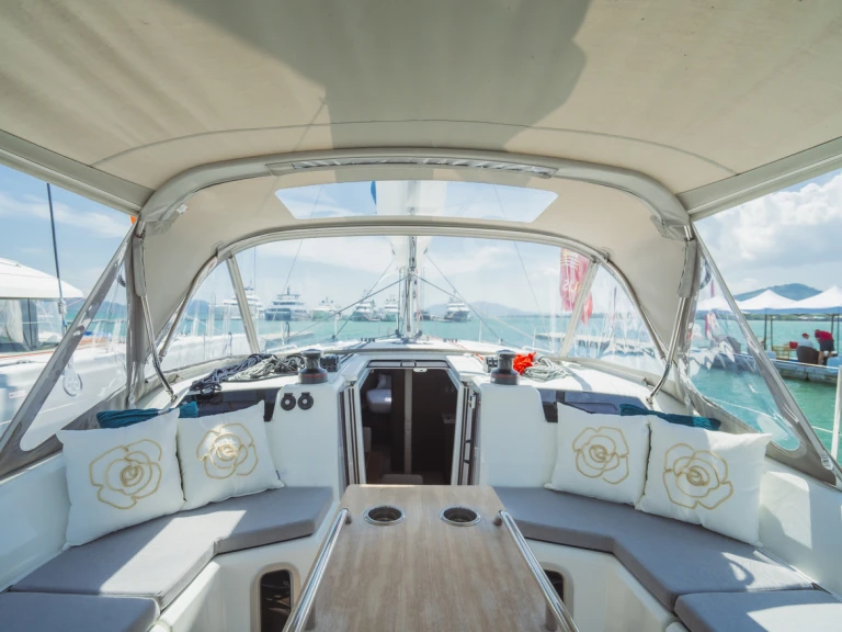 Hire Sailboat Bénéteau with a boat licence