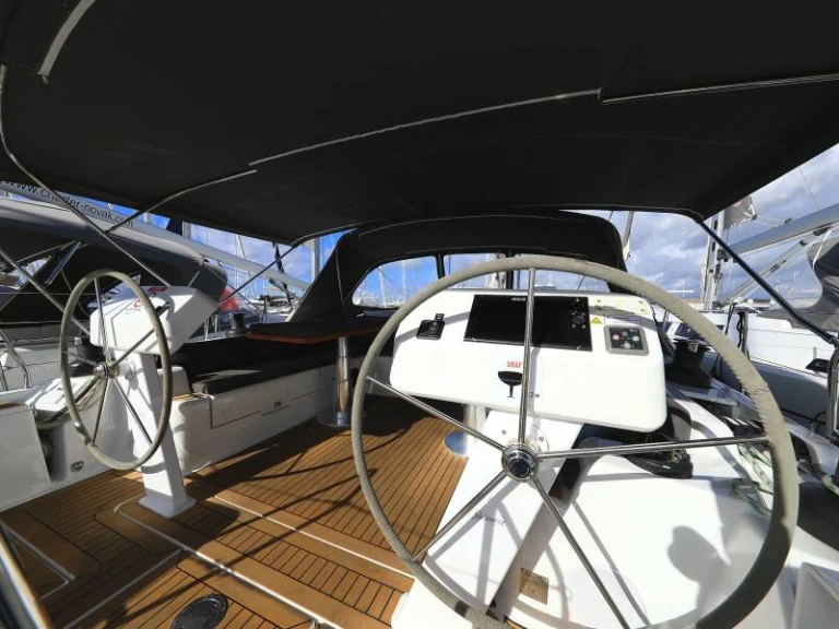 Hire Sailboat Hanse with a boat licence