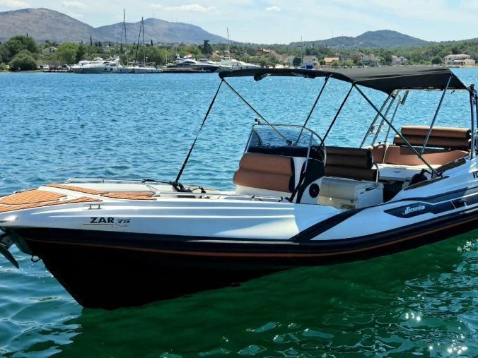 Yacht charter Split - Zar Zar 75 Suite on SamBoat