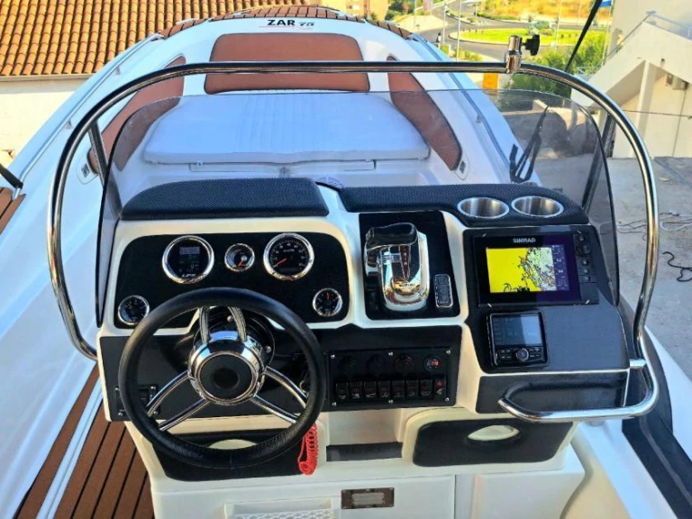 RIB hire in Split - Zar Zar 75 Suite