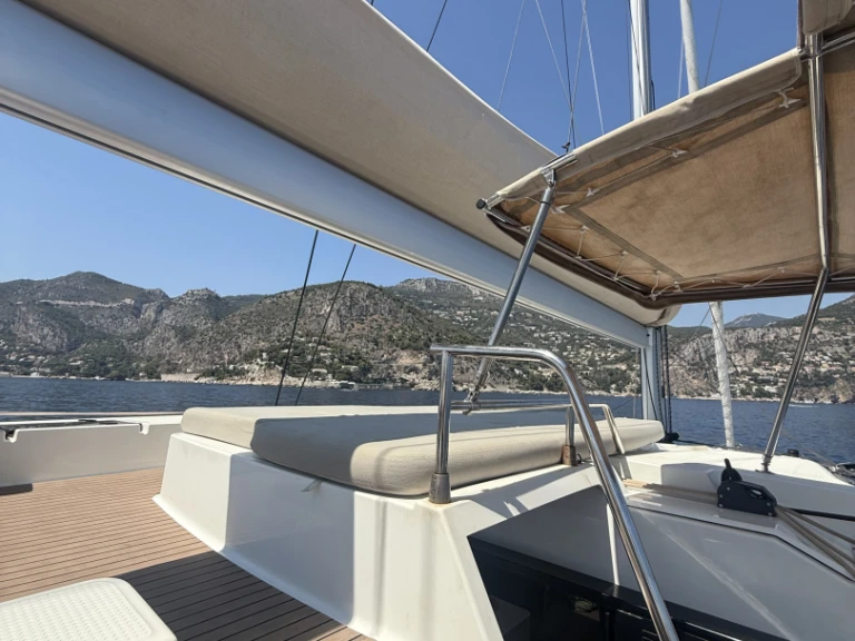 Catamaran hire in Cannes - Fountaine Pajot Aura 51