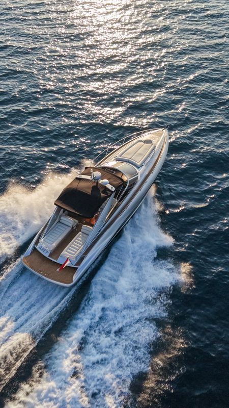 Hire a Sunseeker Superhawk 43 Cannes