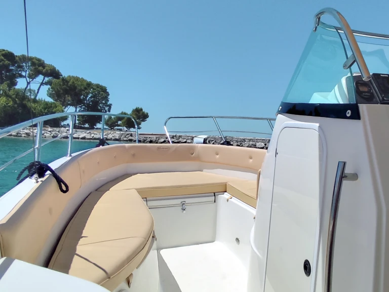 Hire a Marinello Eden 26 Open Poreč