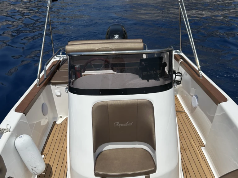 Motorboat to hire Marseille at the best price