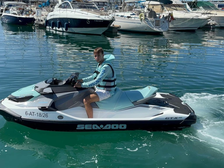 Charter a Sea-Doo Gtx pro 130 in Alicante on Samboat