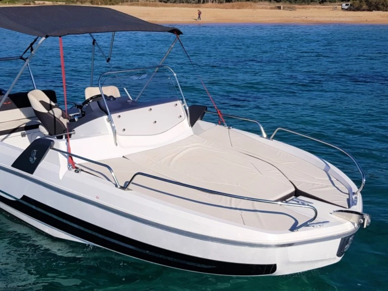 Motorboat hire in Palamós - Bénéteau Flyer 6.6 SUNdeck