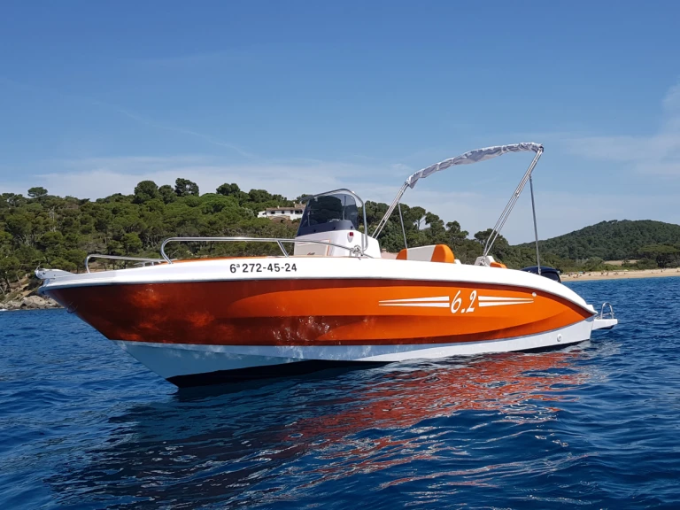Hire Motorboat Marine with a boat licence