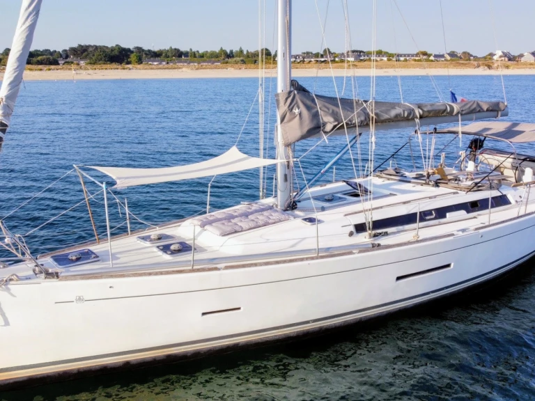 Dufour Dufour 450 Grand Large charter bareboat or skippered in  Arzon