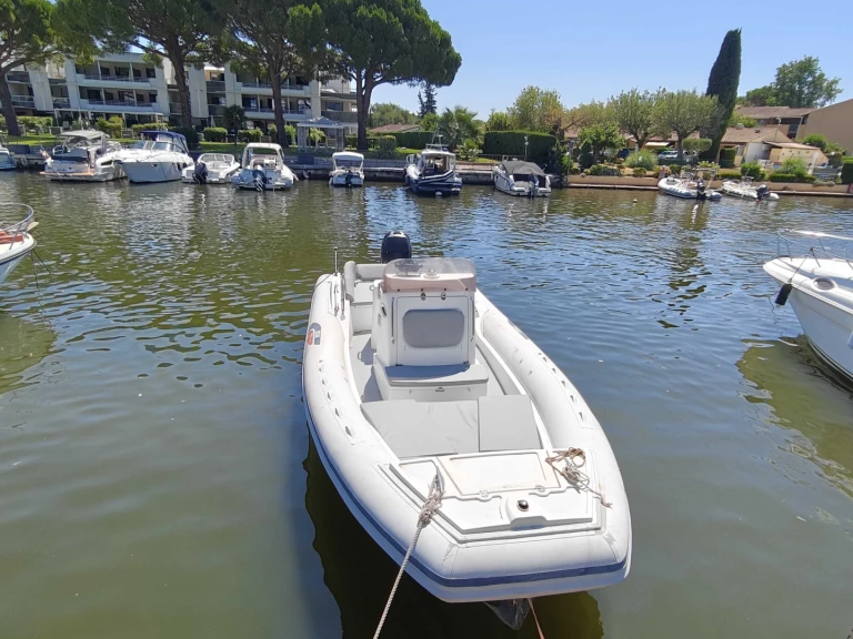 Hire a Selva Selva D840 Exclusive Port de Cannes Marina
