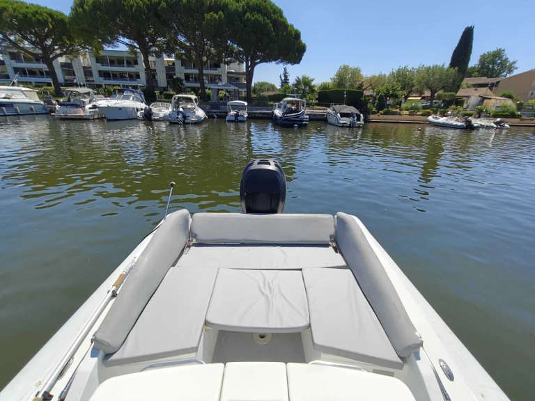 Yacht hire Port de Cannes Marina cheap Selva D840 Exclusive