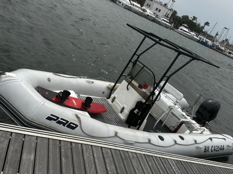 Hire RIB with or without skipper Zodiac Saint-Cyprien
