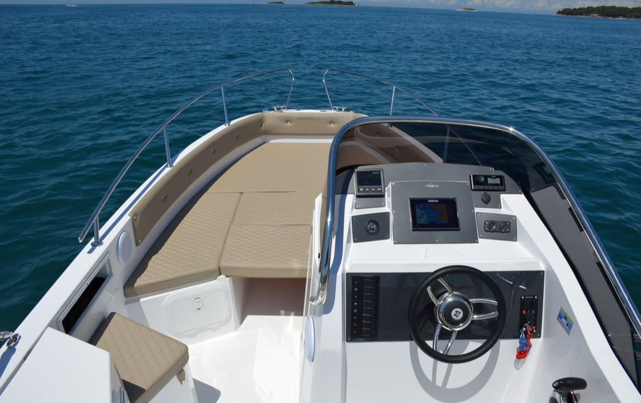 Motorboat hire in Kotor - Marinello Eden 22