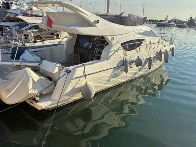 Motorboat hire in Polignano a Mare - Ferretti Ferretti 460